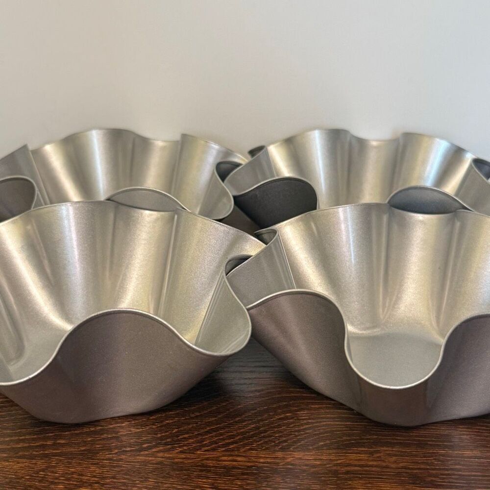 Tortilla pan 4 piece set 7x2.5” new